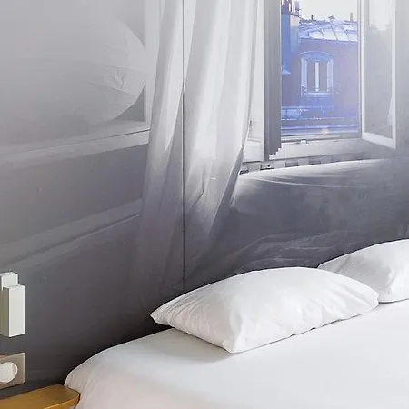 Centre Hotel 2*